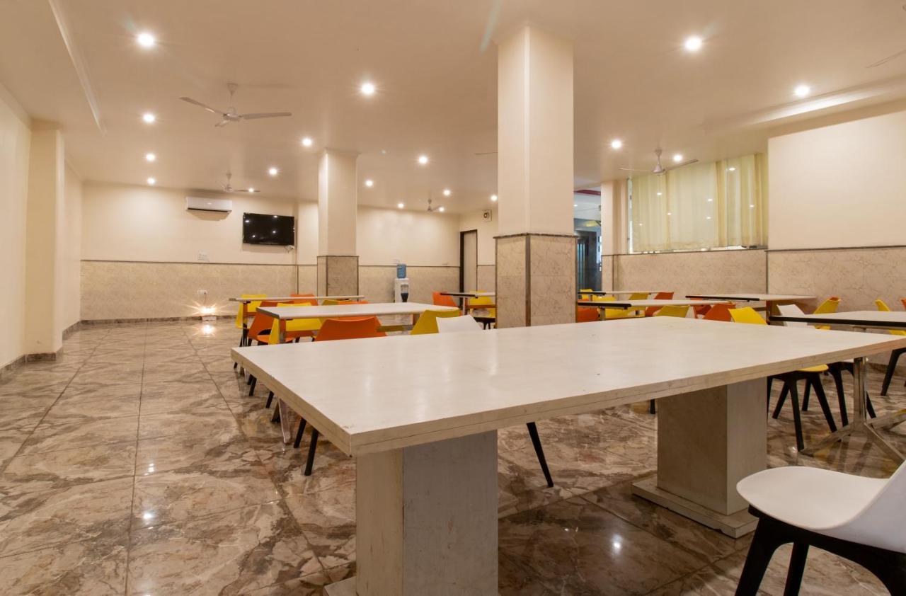 Hotel Airport Dev Residency - Mahipalpur New Delhi